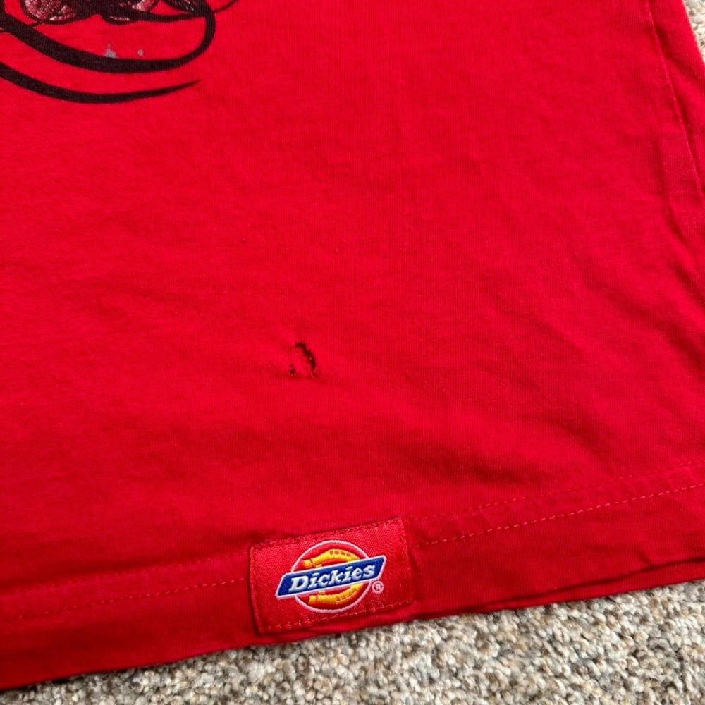 **SOLD** Y2K DICKIES "TRIBAL GRAPHIC" TEE - Picture 5 of 6